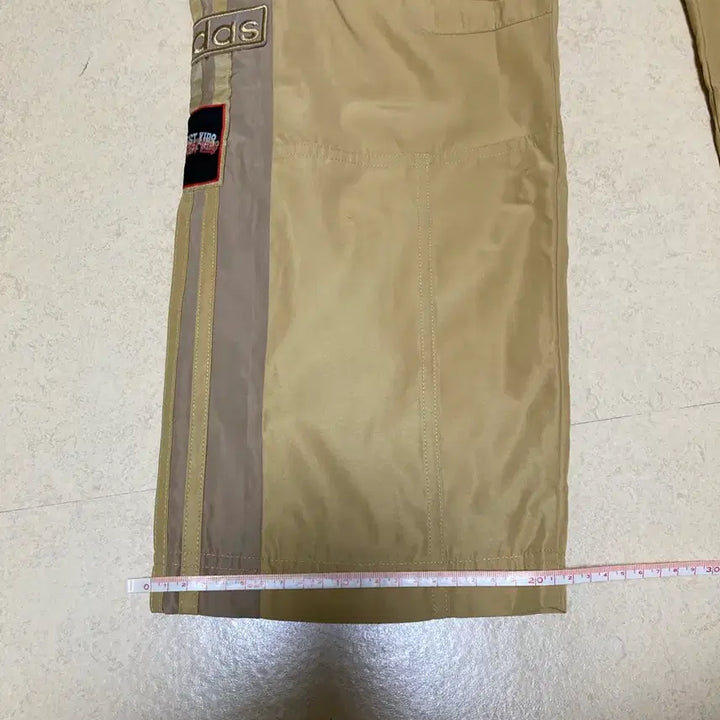 [BUNJANG] Adidas x Midwest Kids Track Pants (M) / 아디다스X미드웨스트키즈 트랙팬츠 된장(M 새제품)