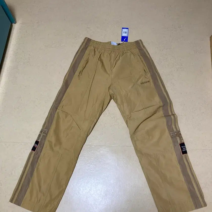 [BUNJANG] Adidas x Midwest Kids Track Pants (M) / 아디다스X미드웨스트키즈 트랙팬츠 된장(M 새제품)