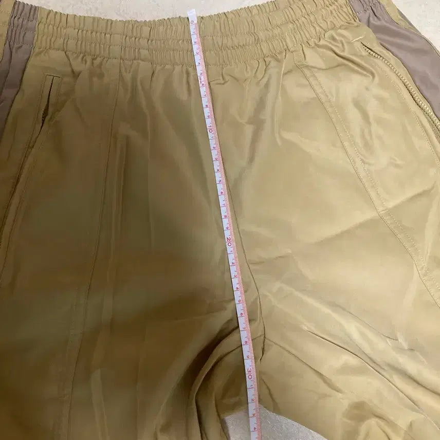 [BUNJANG] Adidas x Midwest Kids Track Pants (M) / 아디다스X미드웨스트키즈 트랙팬츠 된장(M 새제품)