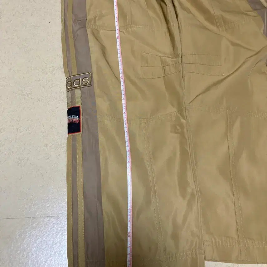 [BUNJANG] Adidas x Midwest Kids Track Pants (M) / 아디다스X미드웨스트키즈 트랙팬츠 된장(M 새제품)