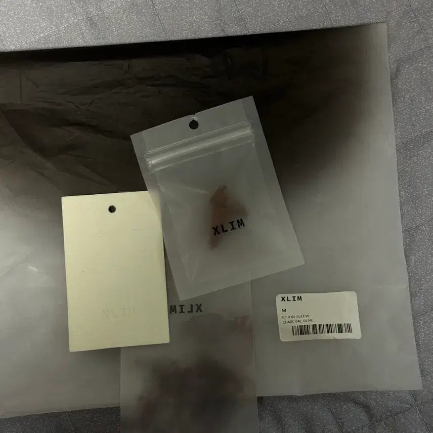 [SOLD OUT] 엑슬림 XLIM ep.8 02 롱슬리브 챠콜올리브