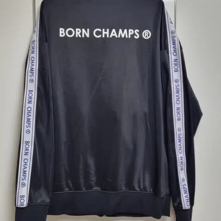 [BUNJANG] BonChamps Black Training Suit / 본챔스 블랙 트레이닝복 한벌