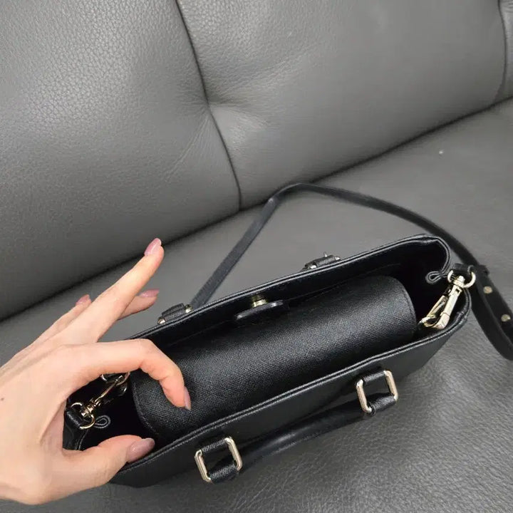 [BUNJANG] Metrocity Saffiano Crossbody/Shoulder Bag / (무배)메트로시티 사피아노 크로스백/숄더백