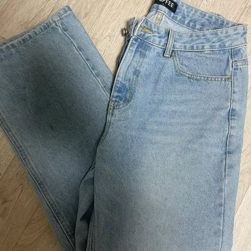 [SOLD OUT] 토피 데님 팬츠