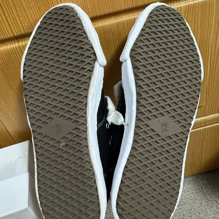 [BUNJANG] Maison Mihara Yasuhiro Peterson Sneakers / 메종 미하라 야스히로 피터슨 44