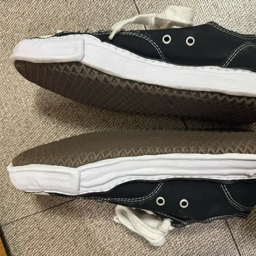 [BUNJANG] Maison Mihara Yasuhiro Peterson Sneakers / 메종 미하라 야스히로 피터슨 44