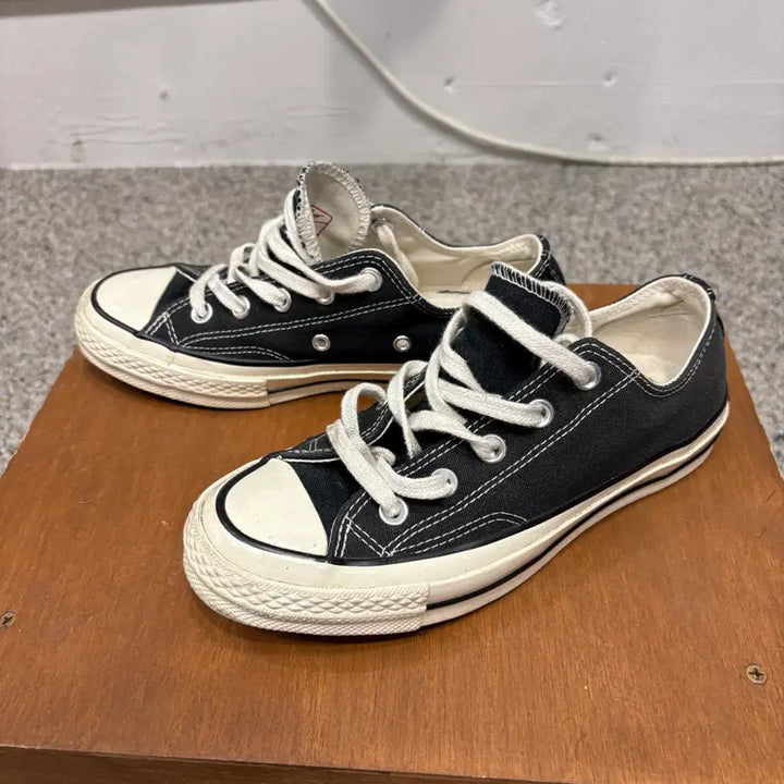 [BUNJANG] Converse Chuck Taylor Low Top Sneakers / 225 컨버스 척테일러 로우