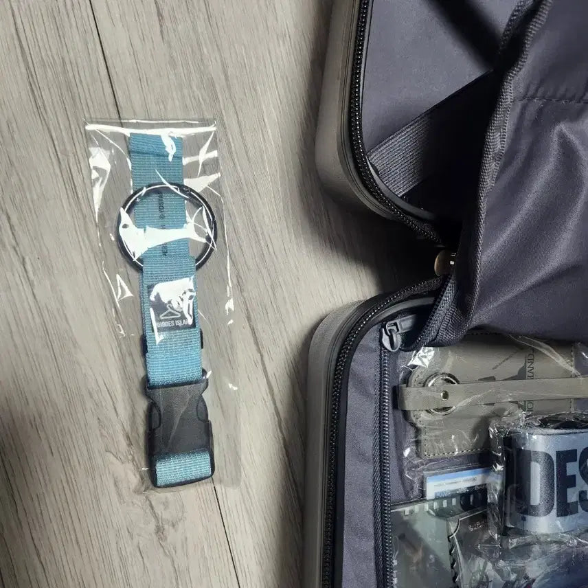 [SOLD OUT] 명일방주 로도스 아일랜드 AGF 여행가방