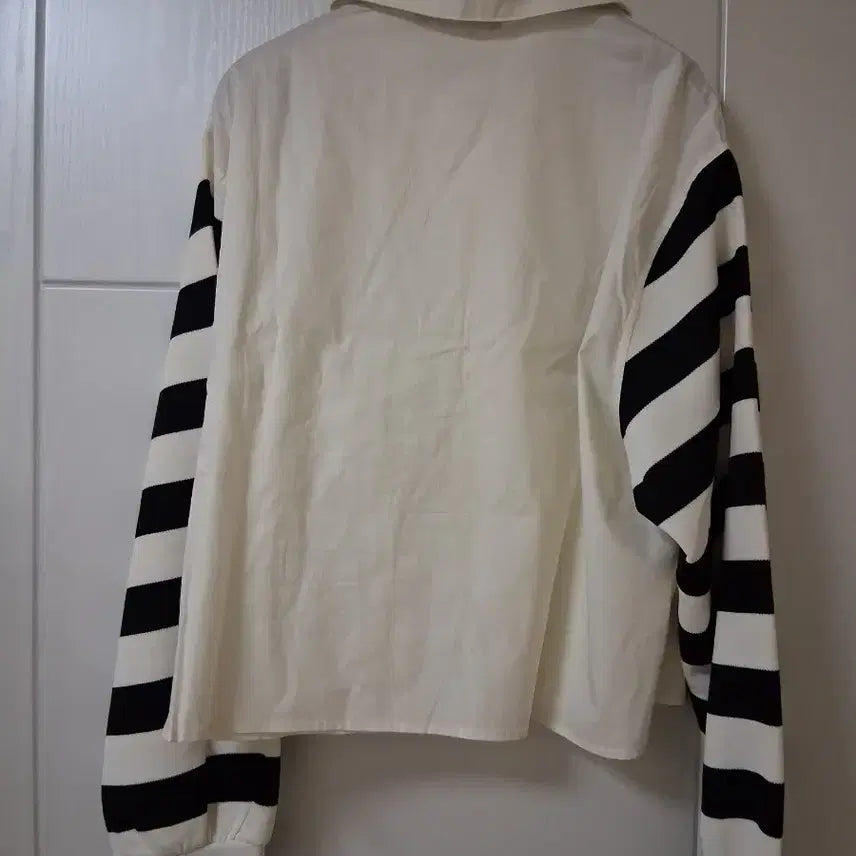 [SOLD OUT] LAMIE&amp;MECOE 스트라이프 레이어드 셔츠
