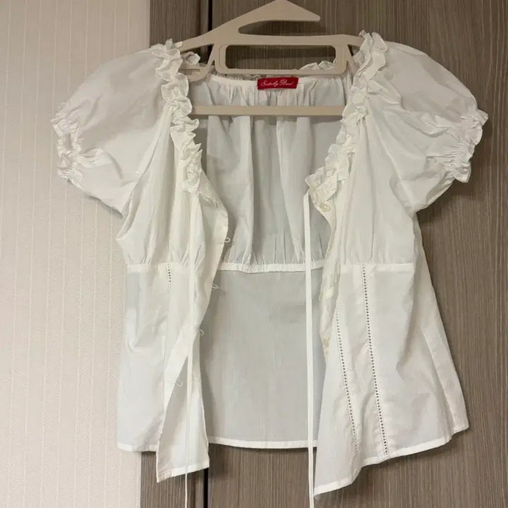 [BUNJANG] Sso Dingki Bread Thea Blouse / 쏘딩키브레드 thea 블라우스