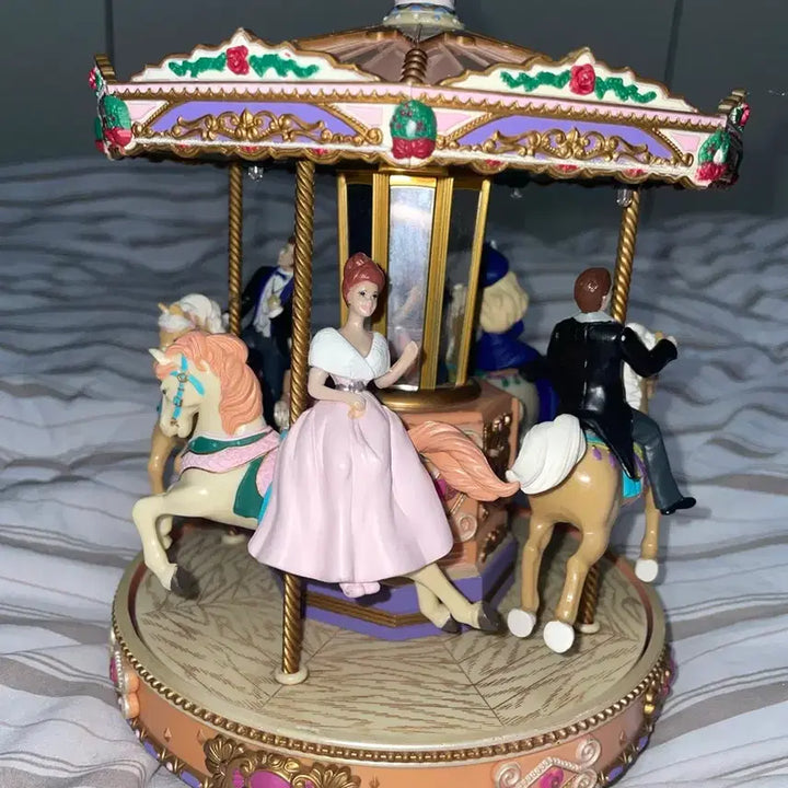[BUNJANG] Barbie Holiday Go-Round Carousel Music Box (1998) / 빈티지 바비 홀리데이 메리고라운드 회전목마 오르골 (1998년도 제품)