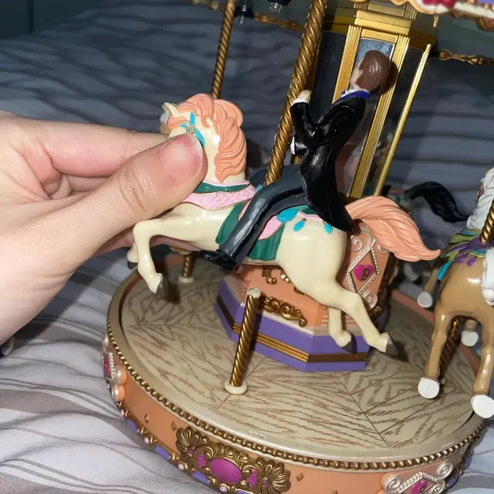 [BUNJANG] Barbie Holiday Go-Round Carousel Music Box (1998) / 빈티지 바비 홀리데이 메리고라운드 회전목마 오르골 (1998년도 제품)