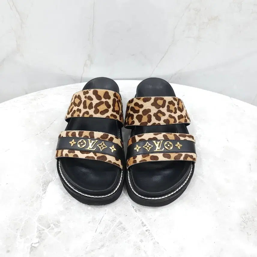 [BUNJANG] Louis Vuitton Leopard Comfort Mule Slippers / 37 / 루이비통 LV 레오파드 컴포트 뮬 슬리퍼