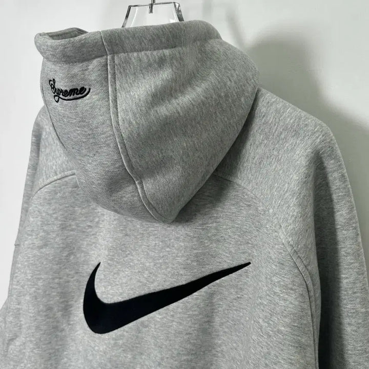 [BUNJANG] Supreme Nike Big Logo Air Max Gray Hoodie / 슈프림 나이키 빅로고 자수로고 에어맥스 그레이 색상 후드 집업 후드티