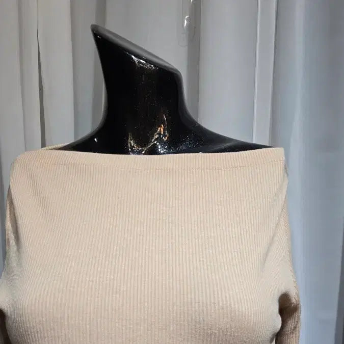 [SOLD OUT] 립라인 골지 베이지 긴팔