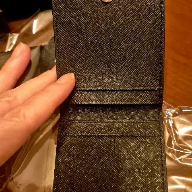 [SOLD OUT] 새제품  OHU 카드지갑 (사원증 카드 현금 다 가능)
