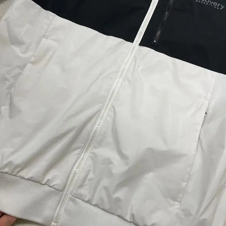 [SOLD OUT] M 디스커버리 남성 바람막이 자켓 95
