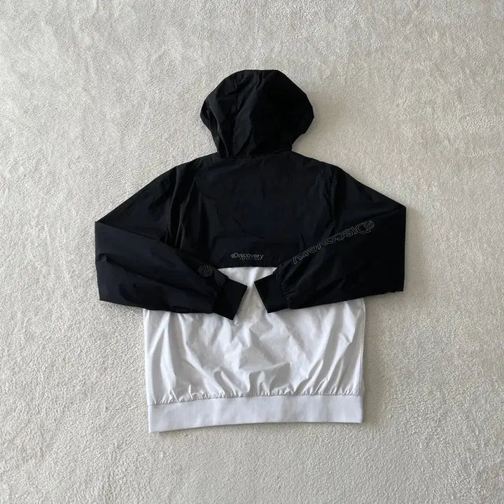 [SOLD OUT] M 디스커버리 남성 바람막이 자켓 95