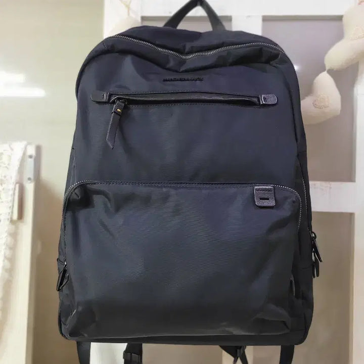 [BUNJANG] Mandarina Duck Black Backpack / 만다리나덕 블랙 백팩 가방