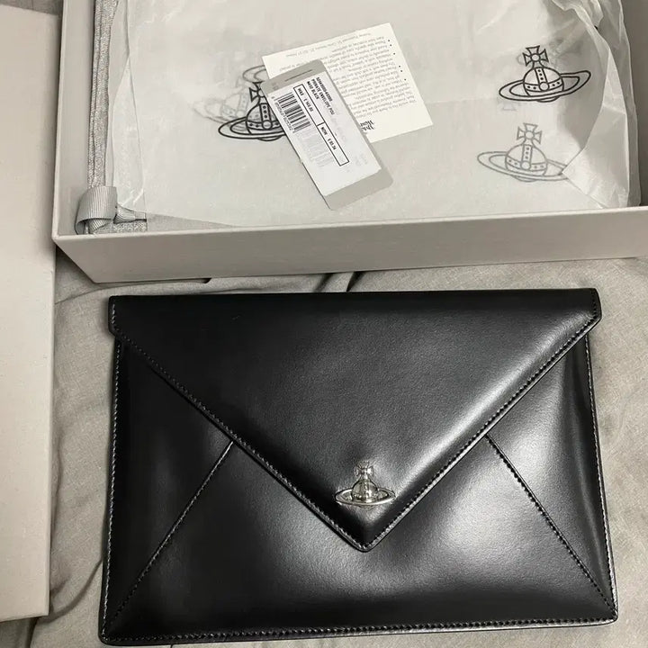 [BUNJANG] Vivienne Westwood Envelope Clutch / 비비안웨스트우드 클러치