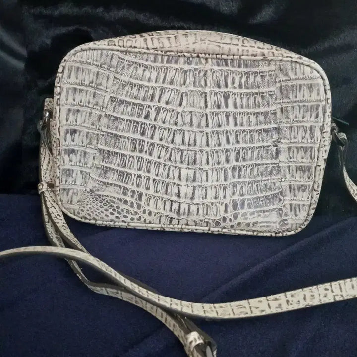[BUNJANG] Esquire Crocodile Crossbody Bag / 에스콰이어 악어 크로스백