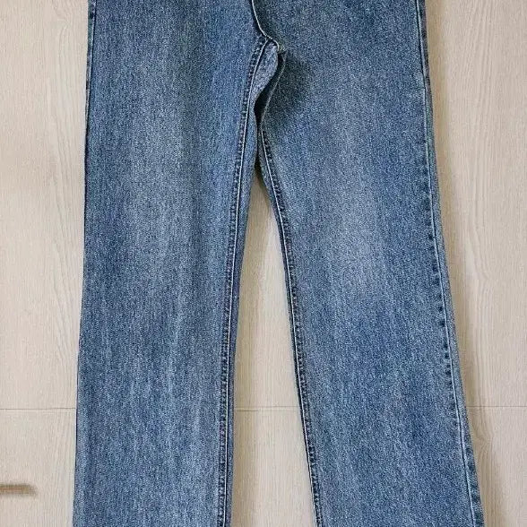 [SOLD OUT] M새상품 청바지(미세)