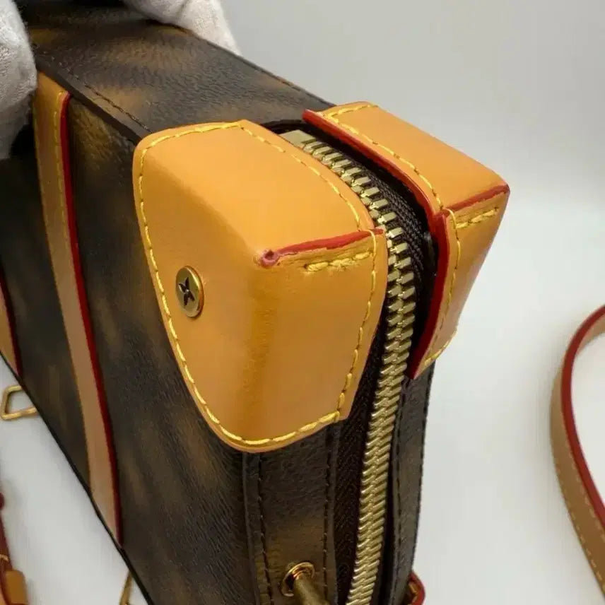 [BUNJANG] Louis Vuitton Virgil Abloh Soft Trunk Shoulder Bag / 루이비통 버질아블로 소프트 트렁크 (M81580)