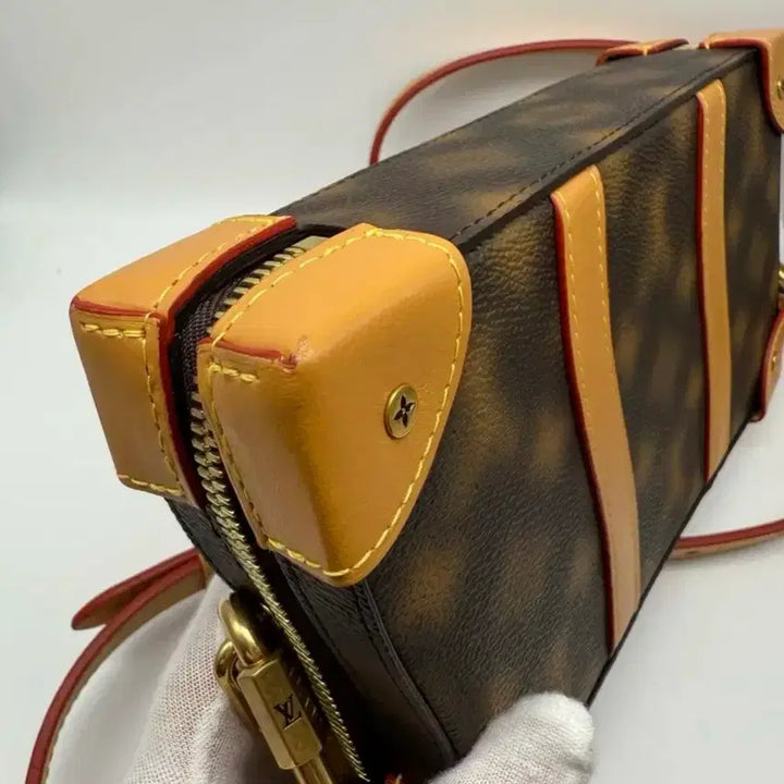 [BUNJANG] Louis Vuitton Virgil Abloh Soft Trunk Shoulder Bag / 루이비통 버질아블로 소프트 트렁크 (M81580)