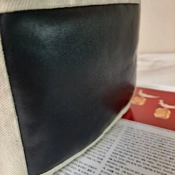 [BUNJANG] Jil Sander Canvas Drawstring Crossbody Bag / Jil Sander 캔버스 드로스트링 크로스 바디백