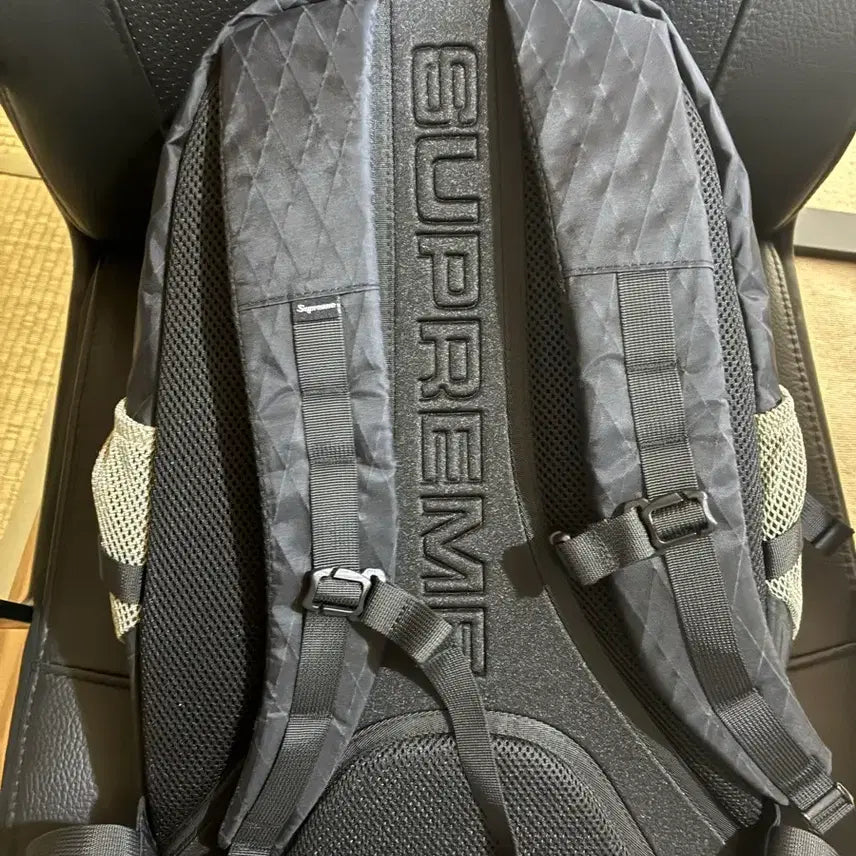 [BUNJANG] Supreme 23FW Backpack / [새상품급]슈프림 백팩 23fw