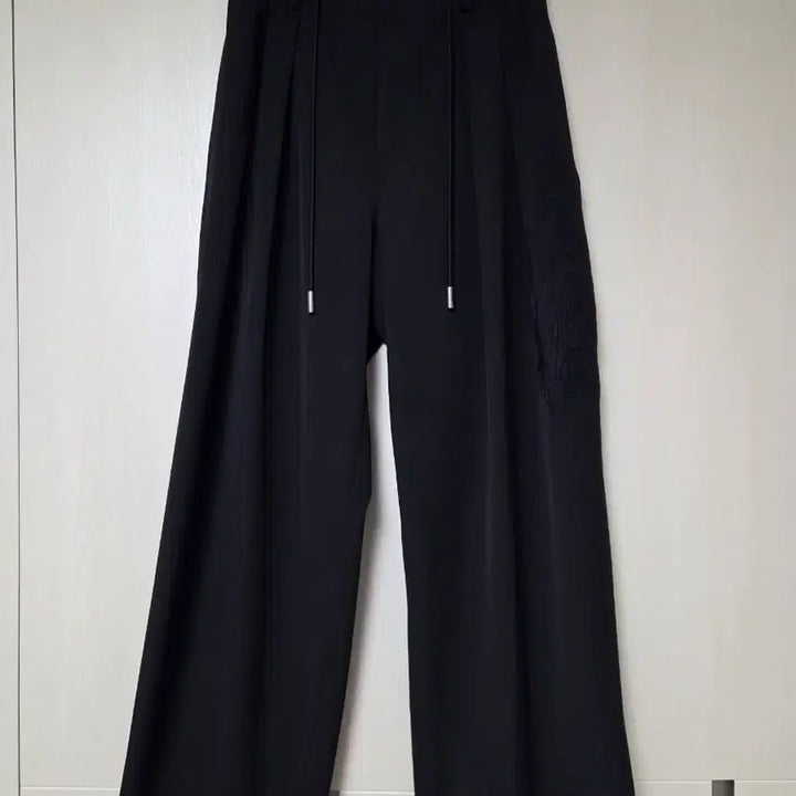 [SOLD OUT] [78] 송지오 24FW NIGHT THIEVES 엠브로이드 팬츠