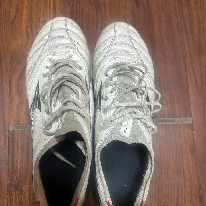 [BUNJANG] Mizuno Morelia Neo Beta 275 Kangaroo Leather Soccer Cleats / 미즈노 모렐리아 네오 베타 275