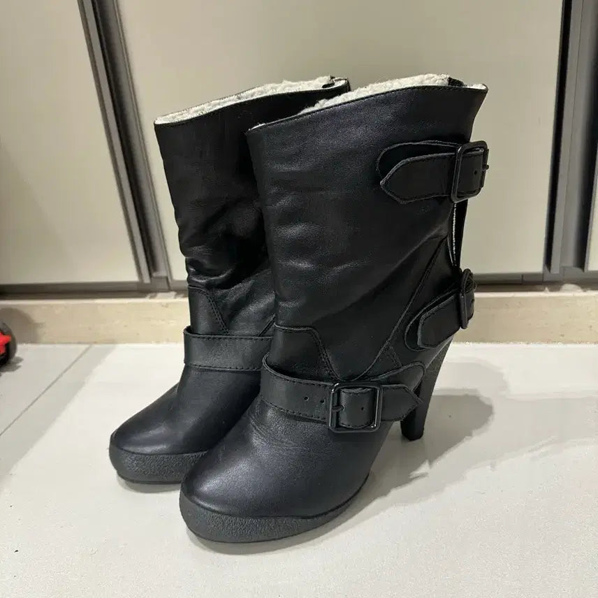 [BUNJANG] Suecomma Bonnie Black Leather Ankle Boots / 정품 [상태좋음] 슈콤마보니 블랙 가죽 앵클 부츠