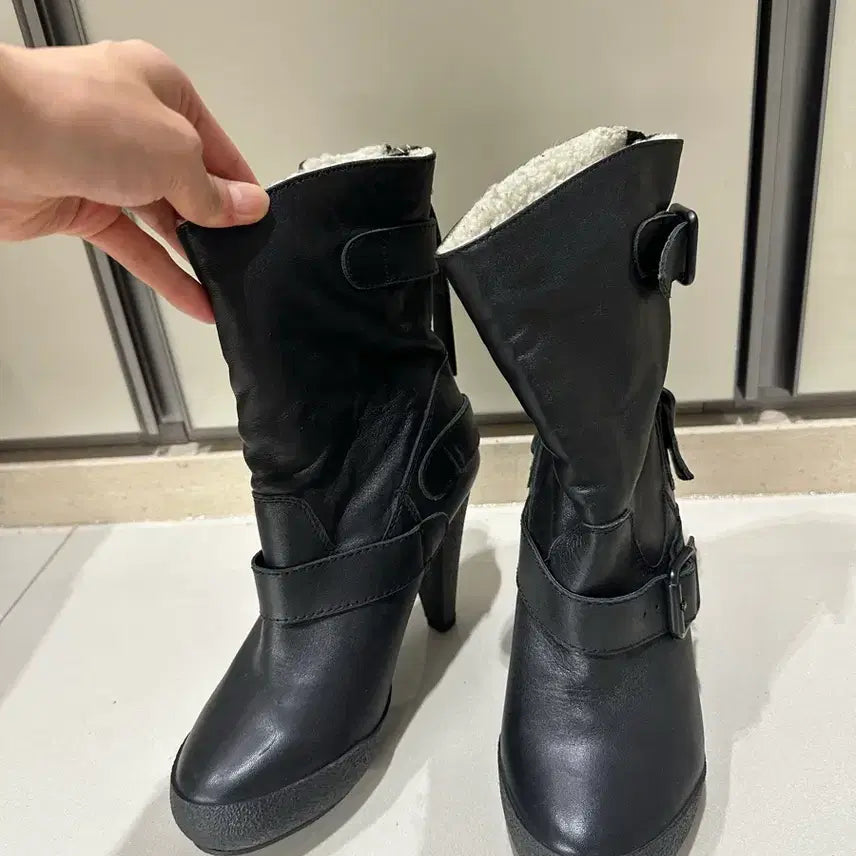 [BUNJANG] Suecomma Bonnie Black Leather Ankle Boots / 정품 [상태좋음] 슈콤마보니 블랙 가죽 앵클 부츠