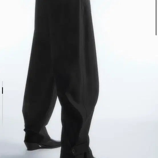 [BUNJANG] COS Wool Barrel Fit Slacks / COS 검정 울 배럴핏 슬랙스