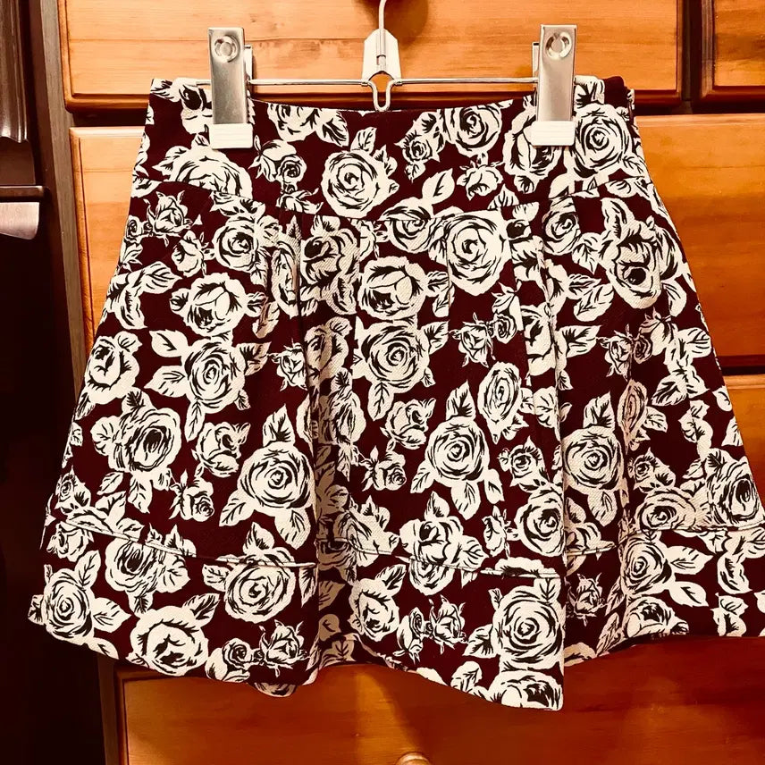 [BUNJANG] Rose Pattern Volume Skirt / 아방한 귀여운 로즈 패턴 볼륨 스커트 새제품 플레어 A라인 플리츠