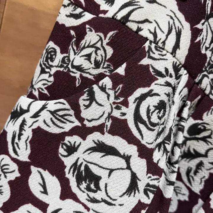 [BUNJANG] Rose Pattern Volume Skirt / 아방한 귀여운 로즈 패턴 볼륨 스커트 새제품 플레어 A라인 플리츠