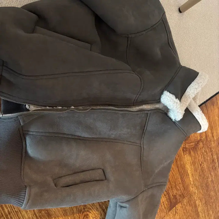 [BUNJANG] Unbranded New Mustang Jacket / 무스탕 새상품