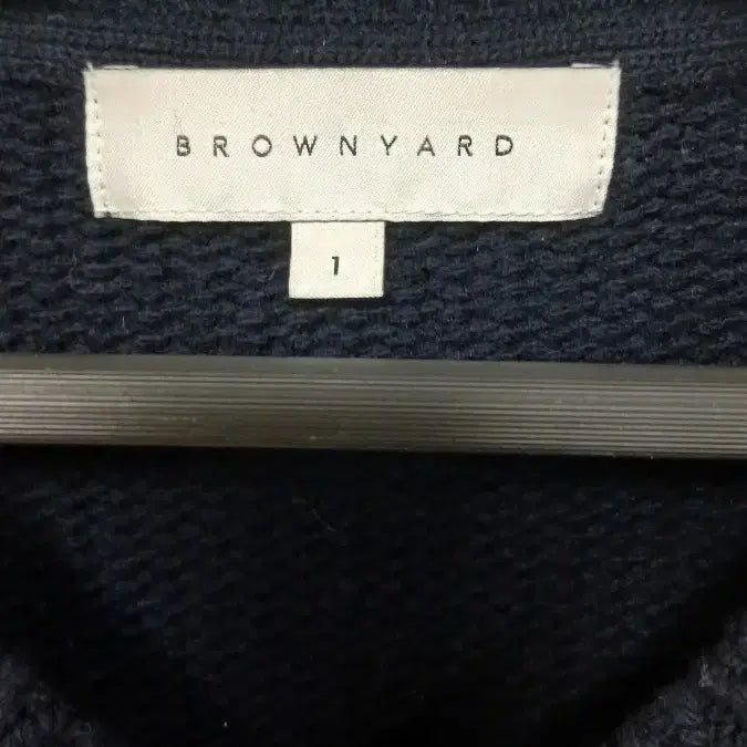 [BUNJANG] BROWNYARD V-Neck Knit Sweater / BROWNYARD 브라운야드 V넥니트 1사이즈 상태좋음