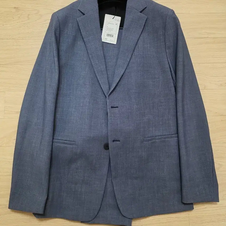[SOLD OUT] 띠어리 프리시젼 스트럭처 테일러드 수트 103 32 정가134 더스티블루