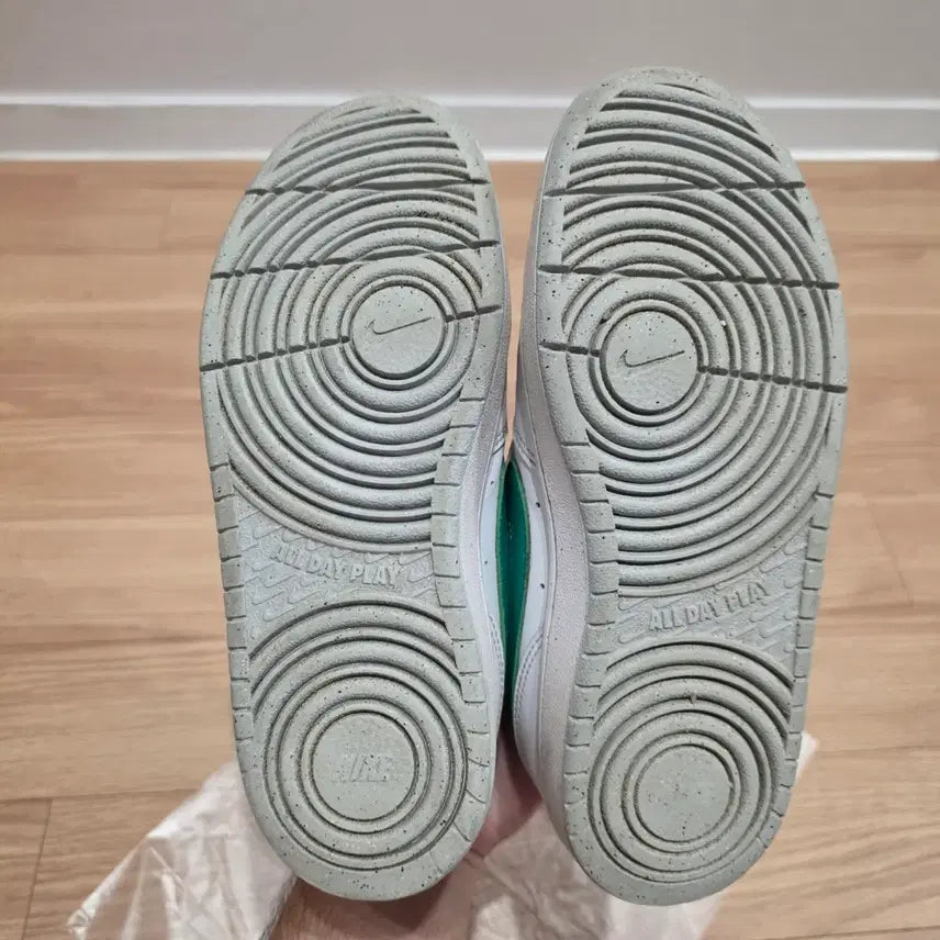 [BUNJANG] Nike Court Borough Low Recraft Sneakers / 나이키 코트 버로우 로우 리크래프트
