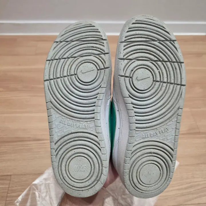 [BUNJANG] Nike Court Borough Low Recraft Sneakers / 나이키 코트 버로우 로우 리크래프트