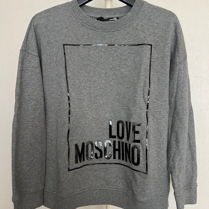 [BUNJANG] Love Moschino Logo Sweatshirt Gray 44 / [정품] 러브 모스키노 로고 맨투맨 그레이 44사이즈