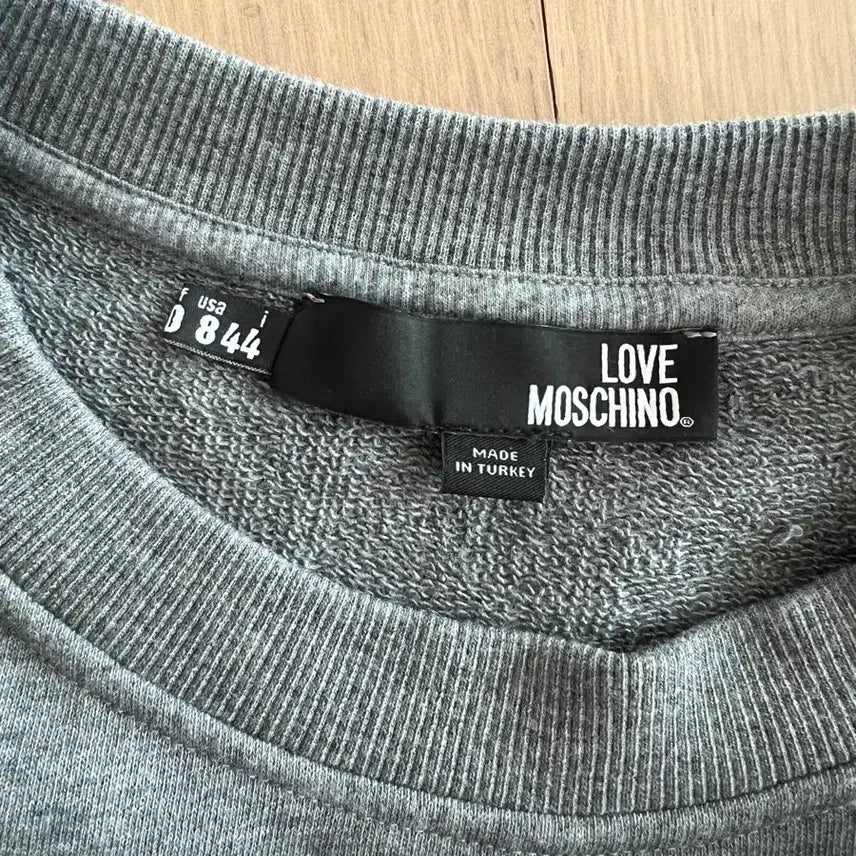 [BUNJANG] Love Moschino Logo Sweatshirt Gray 44 / [정품] 러브 모스키노 로고 맨투맨 그레이 44사이즈