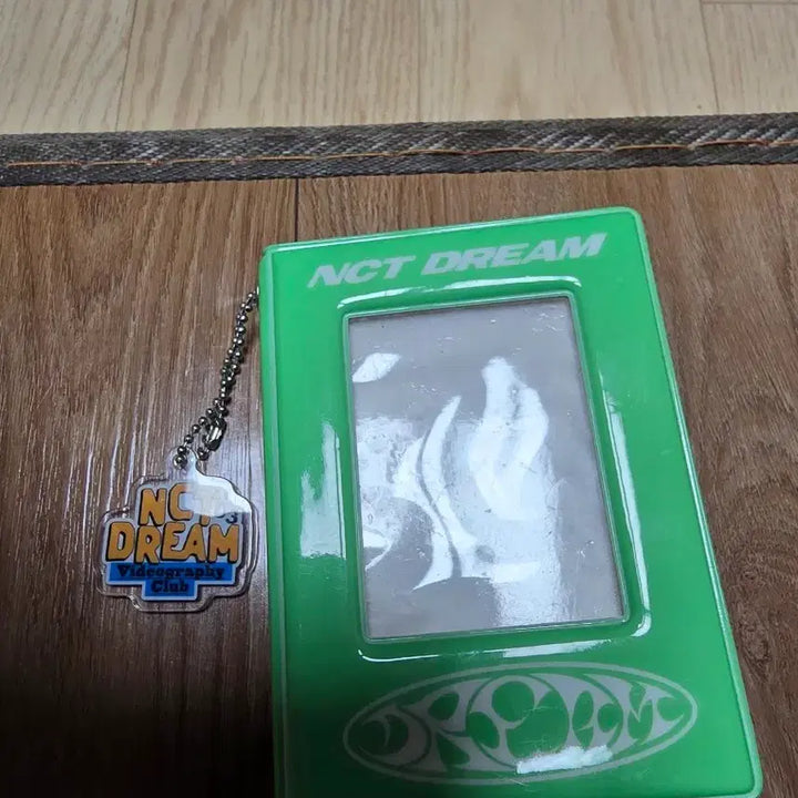 [BUNJANG] NCT DREAM Photofram &amp; Video Keyring Set / NCT DREAM 포토프레임 + 비디오키링 세트 팝니다