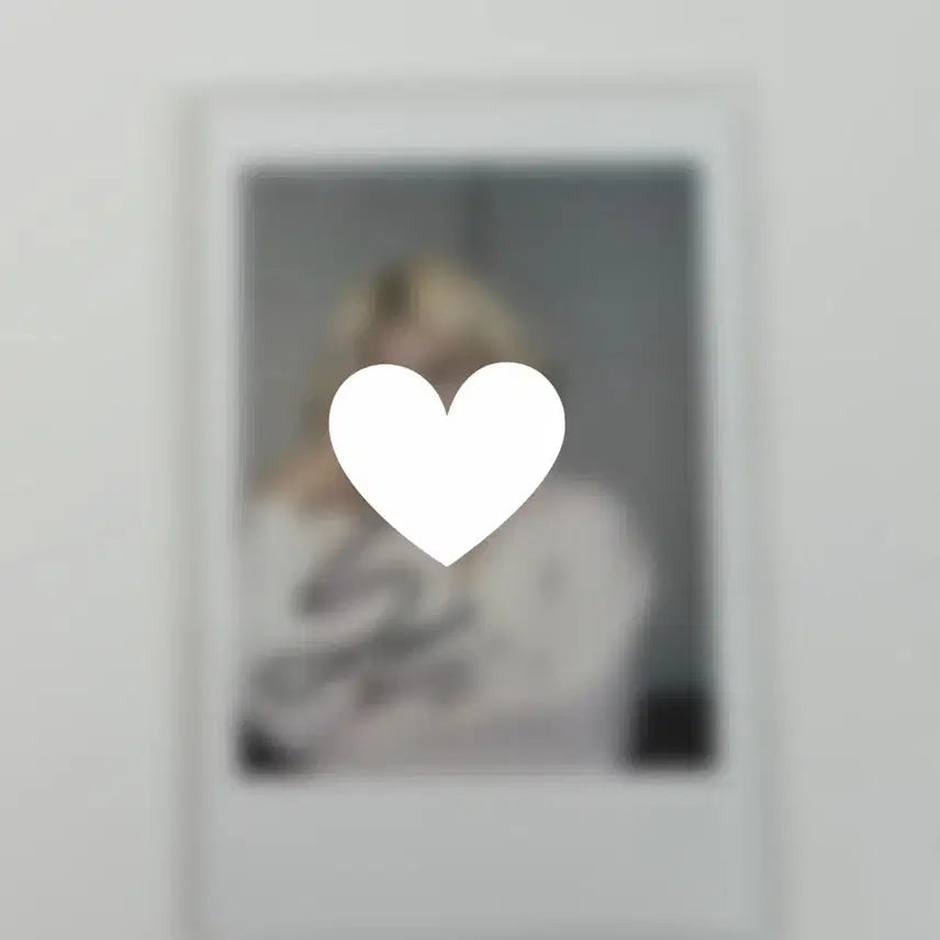 [BUNJANG] ITZY Yeji Tunnel Vision Signed Polaroid Photocard / itzy 있지 예지 Yeji 싸인 폴라 signed polaloid 양도