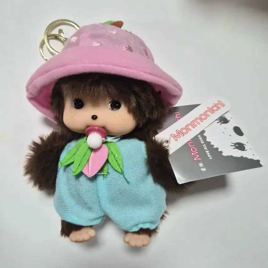 [BUNJANG] Monmonnichi Doll Keyring with Strawberry Hat / 몬몬니치 인형 키링 딸기 모자