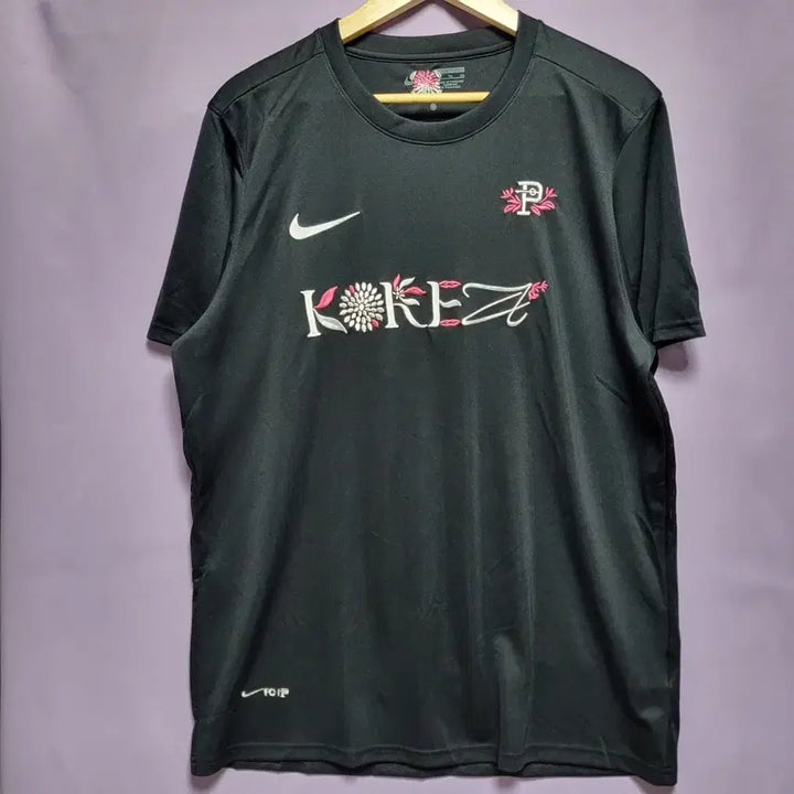 [BUNJANG] Nike Korea Floral Embroidery Black Mesh T-shirt / 오버더피치 나이키 KOREA 플라원 자수 블랙 반팔 티셔츠