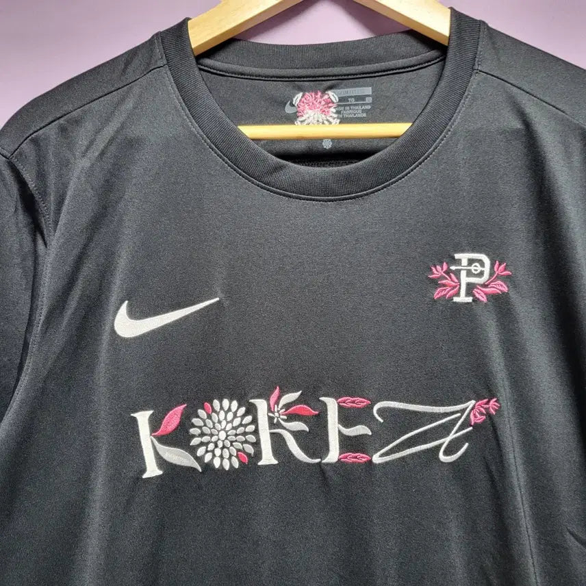 [BUNJANG] Nike Korea Floral Embroidery Black Mesh T-shirt / 오버더피치 나이키 KOREA 플라원 자수 블랙 반팔 티셔츠