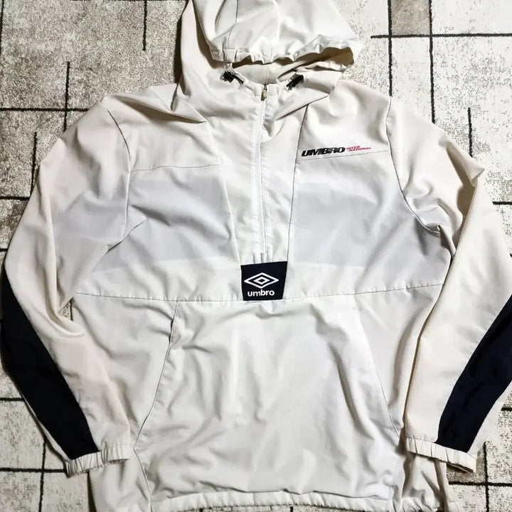 [BUNJANG] Umbro Half-Zip Anorak Windbreaker White (Size 110 XXL) / 엄브로 반집업 하프집업 아노락 바람막이 화이트 사이즈 110 XXL